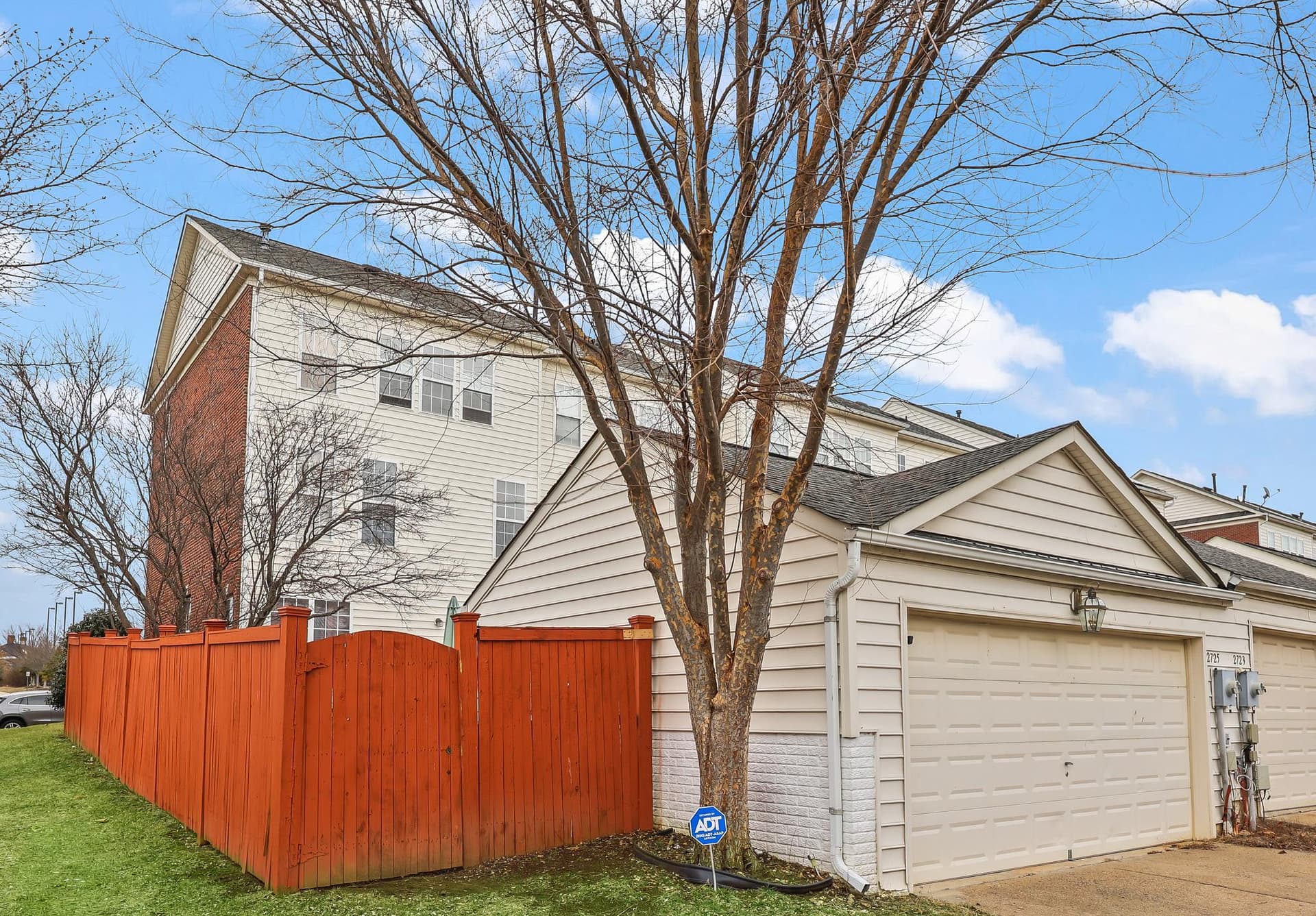 2725 Celestial Drive photo 3
