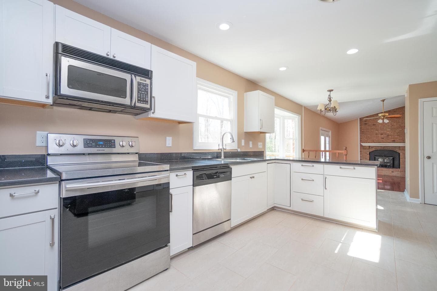 7779 Fern Oak Court photo 11