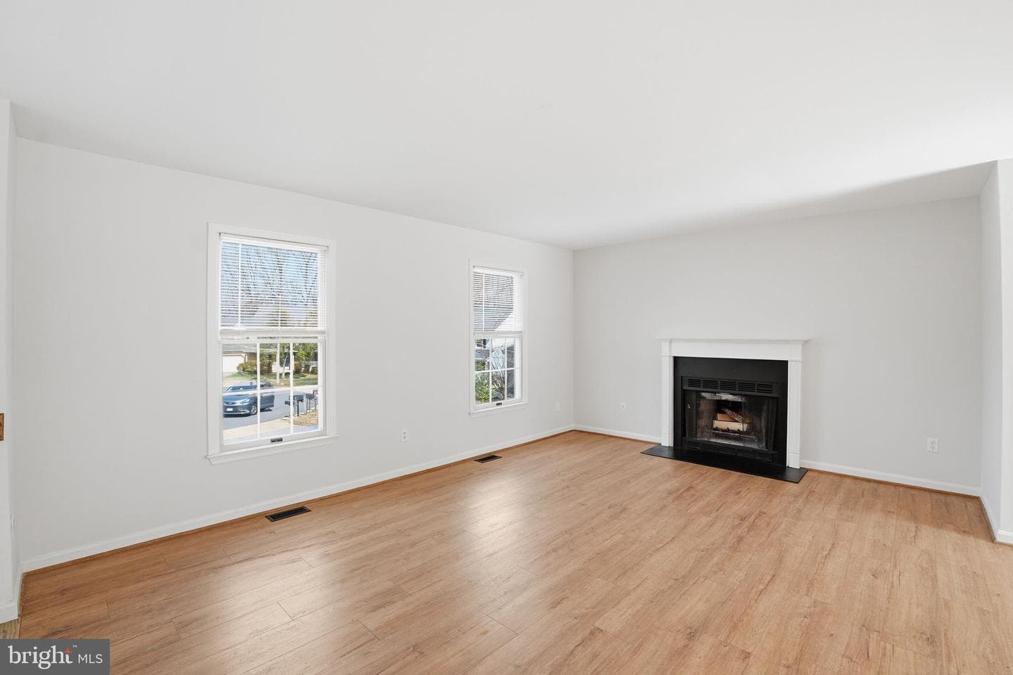 5545 Spangler Lane photo 10