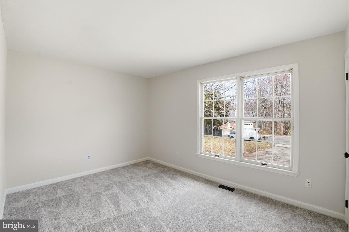 5545 Spangler Lane photo 25