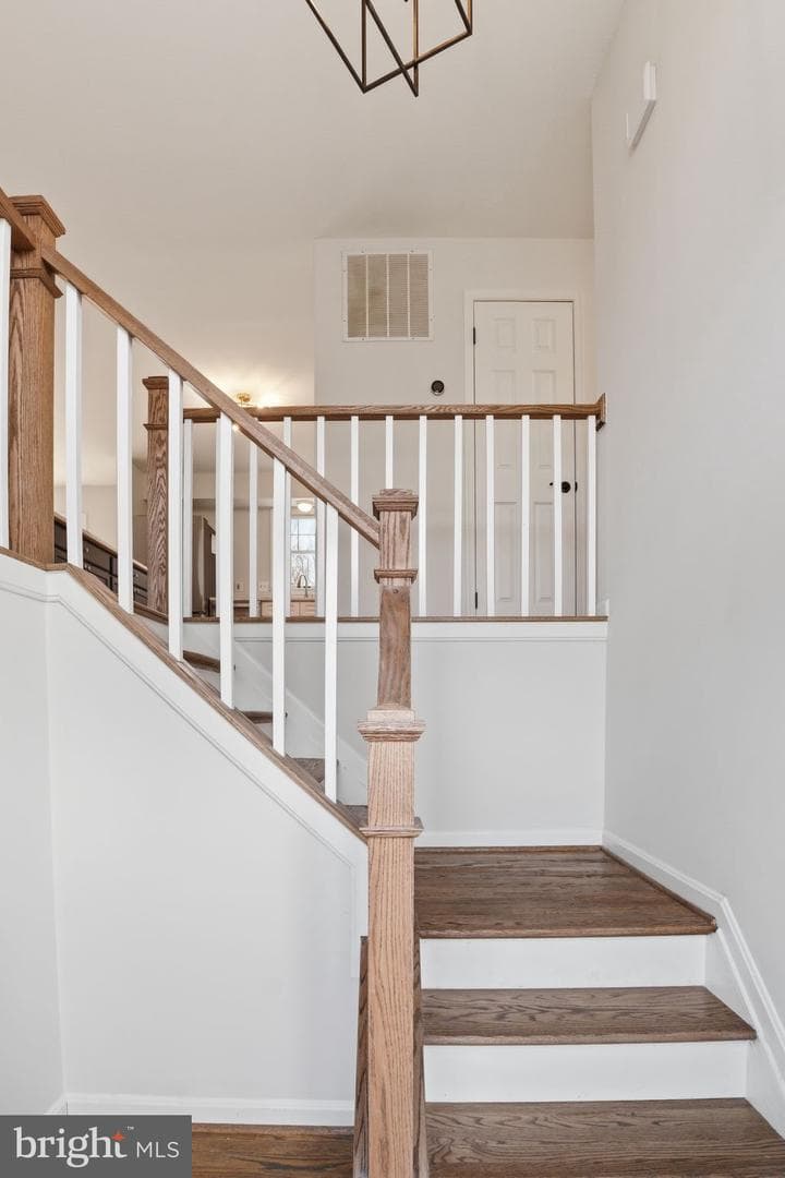 5545 Spangler Lane photo 4