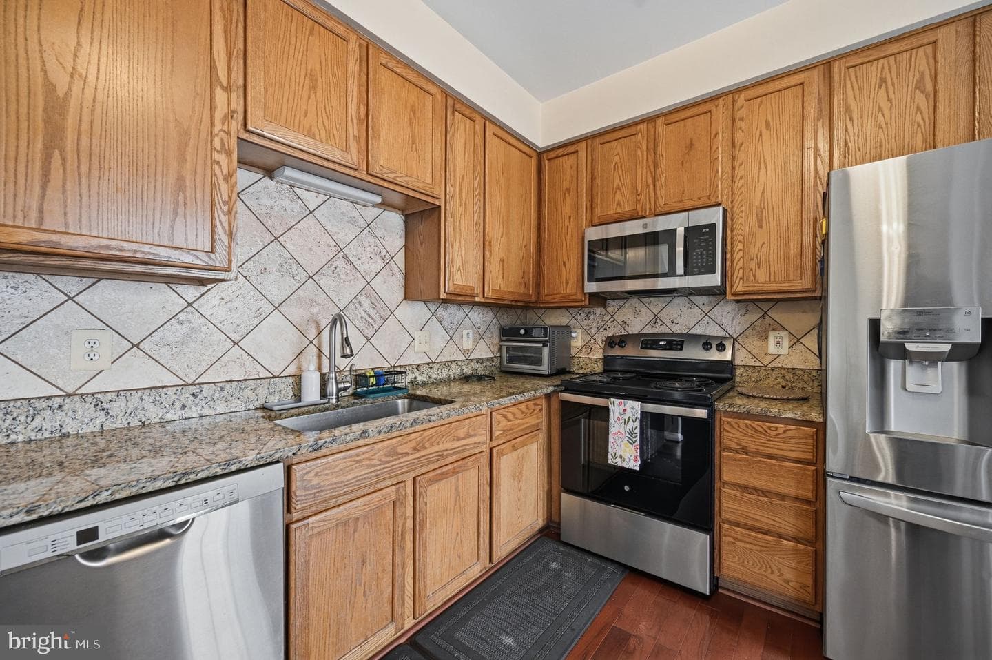 15113 Gaffney Circle photo 13