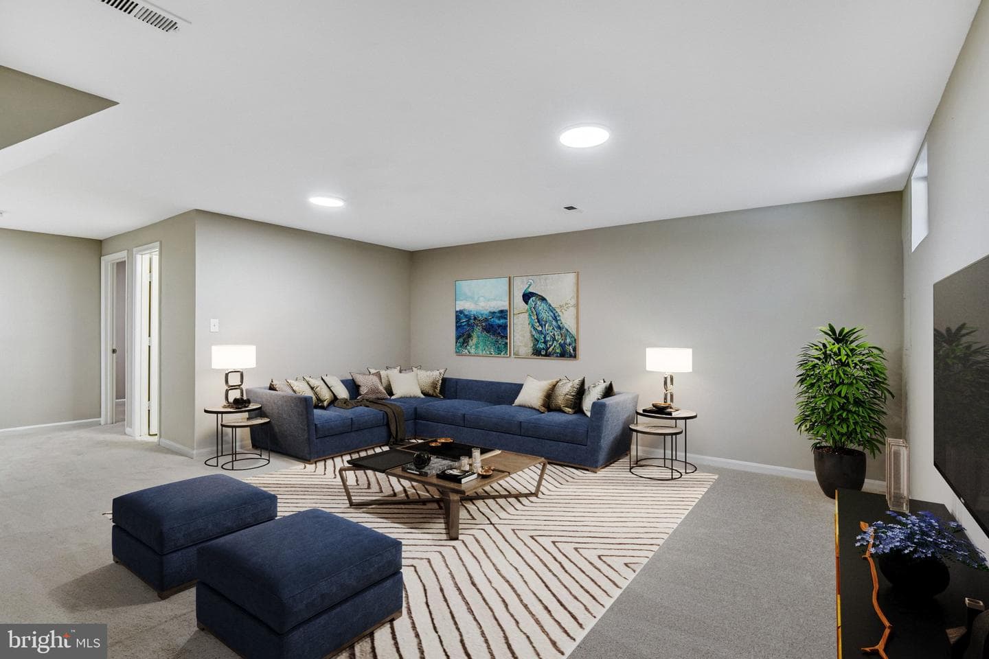 7572 Helmsdale Place photo 16