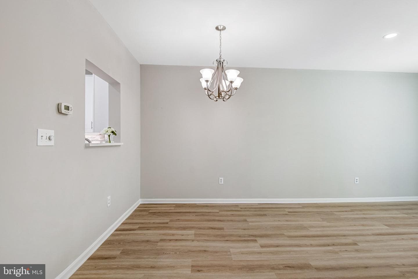 7572 Helmsdale Place photo 23