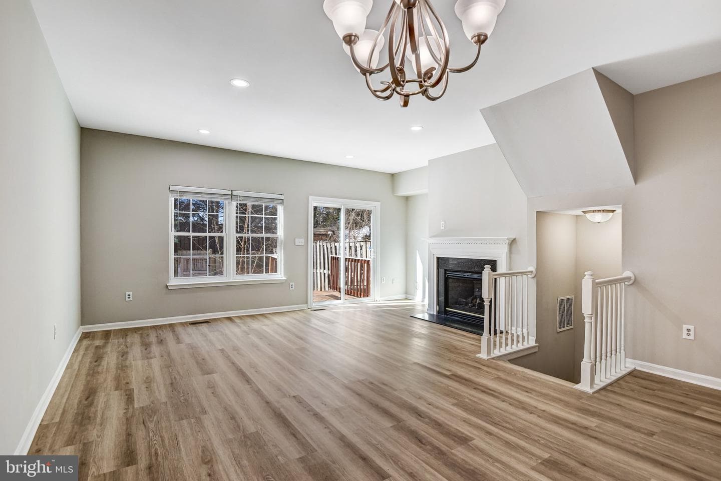 7572 Helmsdale Place photo 24