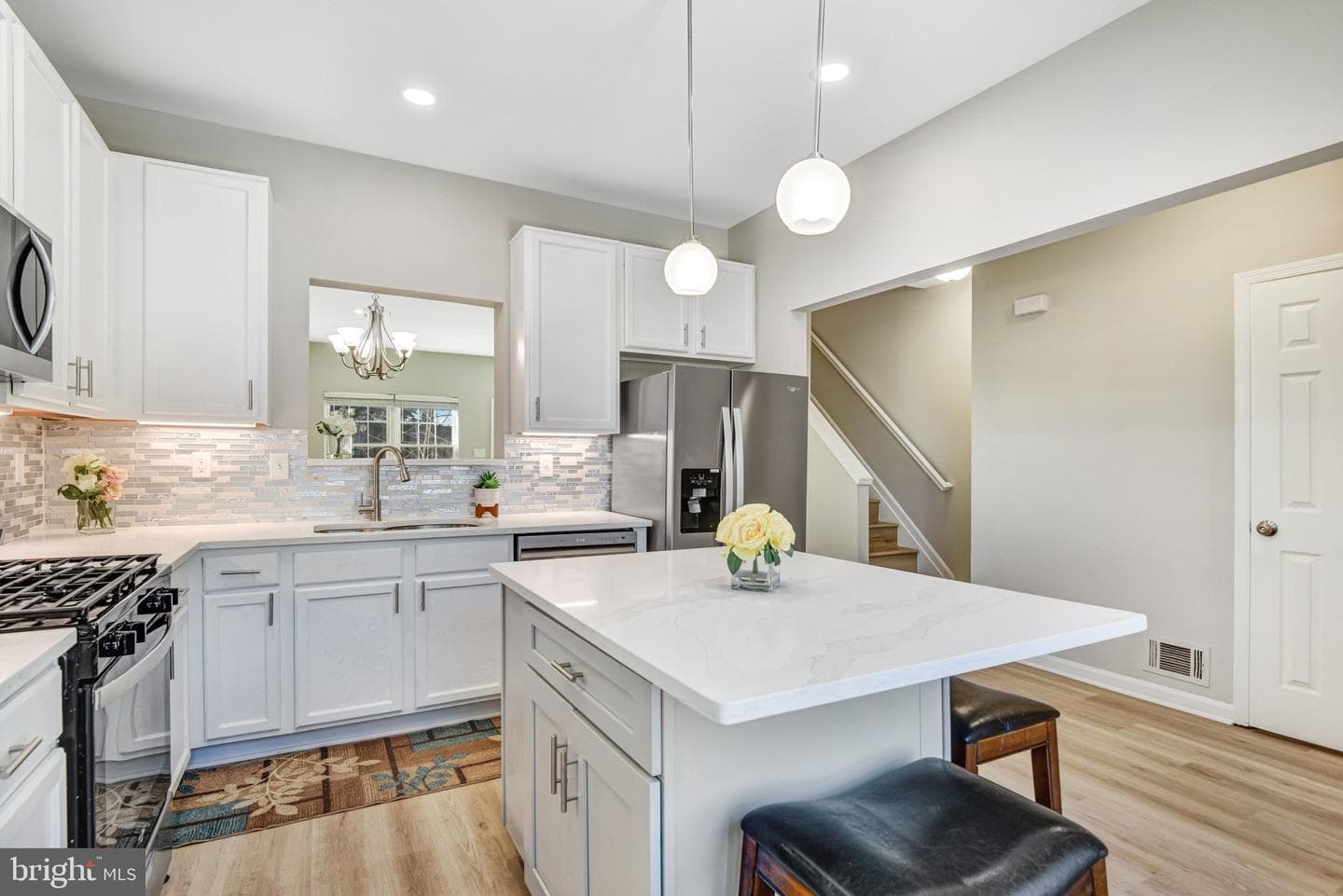 7572 Helmsdale Place photo 4
