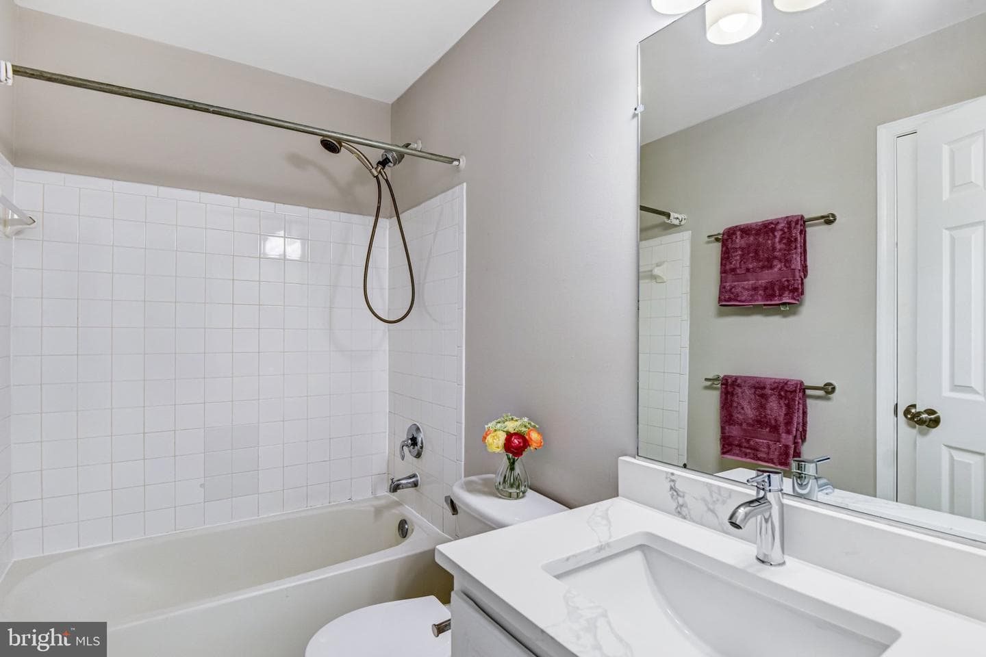 7572 Helmsdale Place photo 40