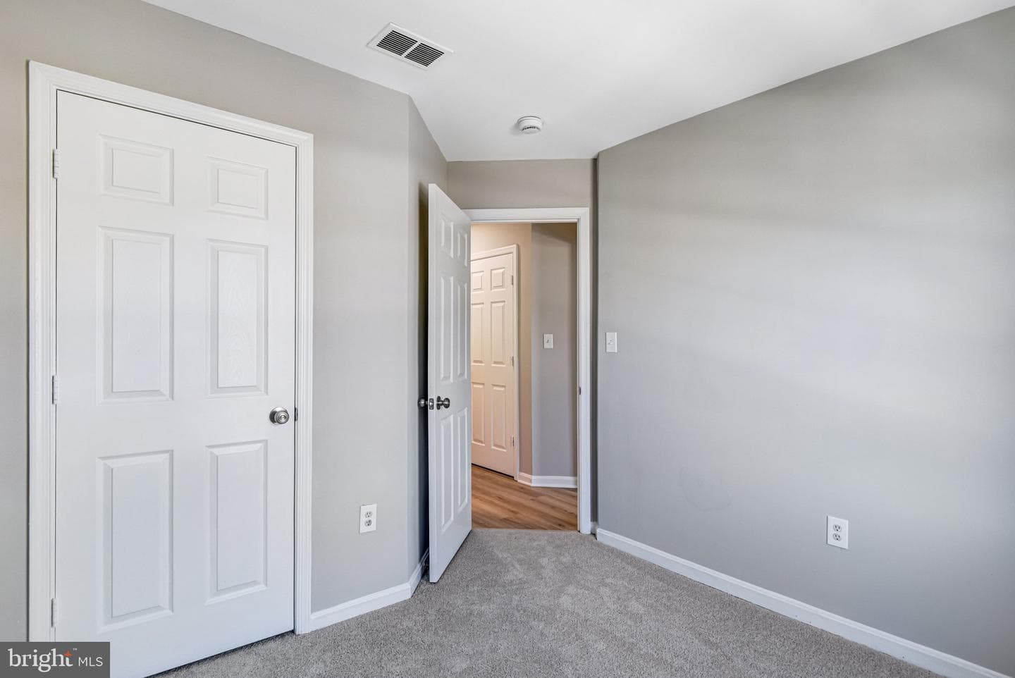 7572 Helmsdale Place photo 42
