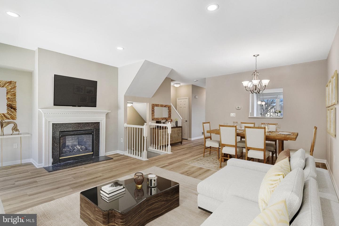 7572 Helmsdale Place photo 7