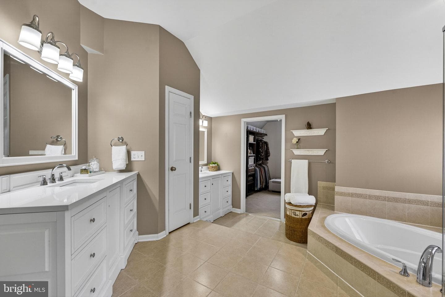 6913 Bitterroot Court photo 29