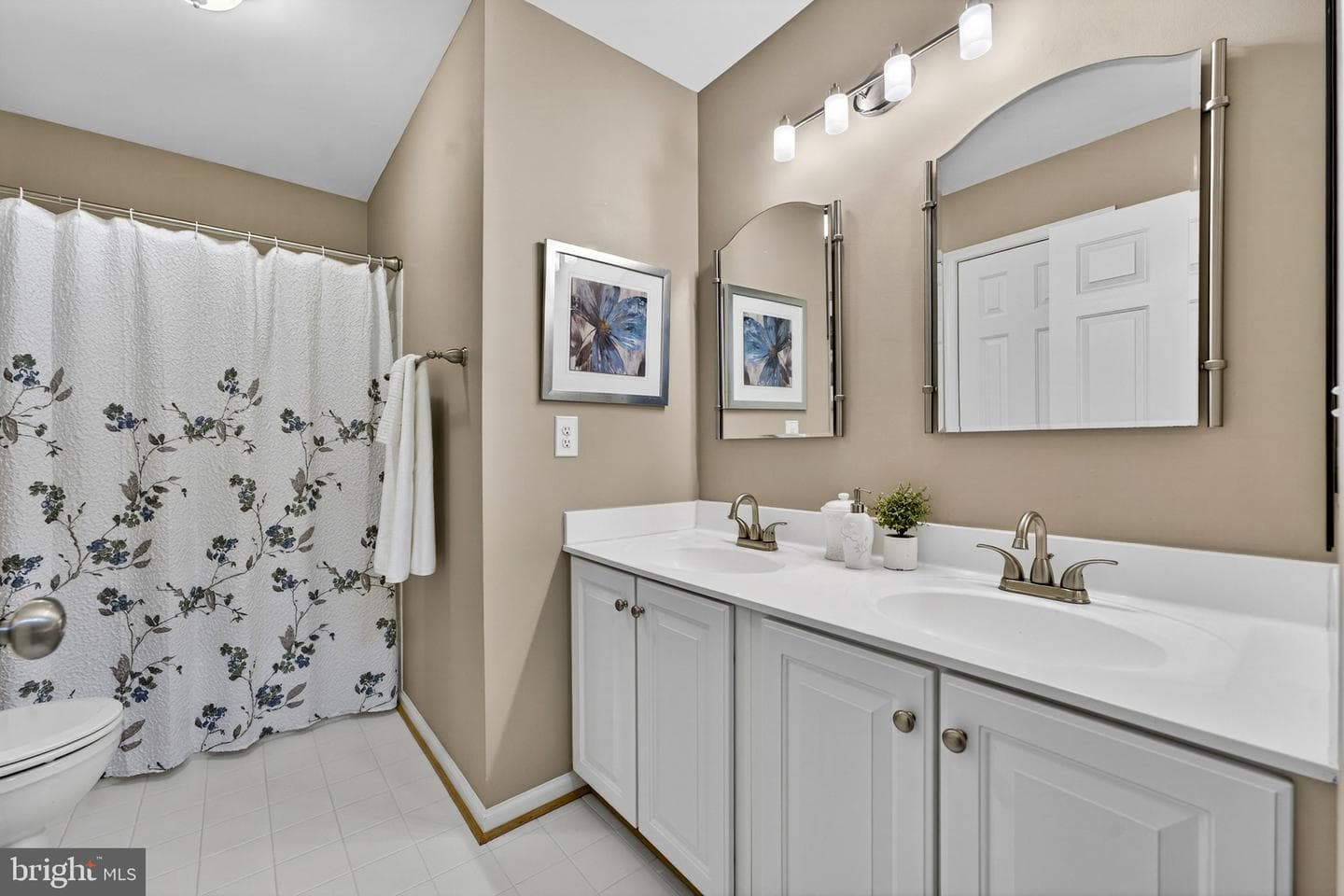 6913 Bitterroot Court photo 40