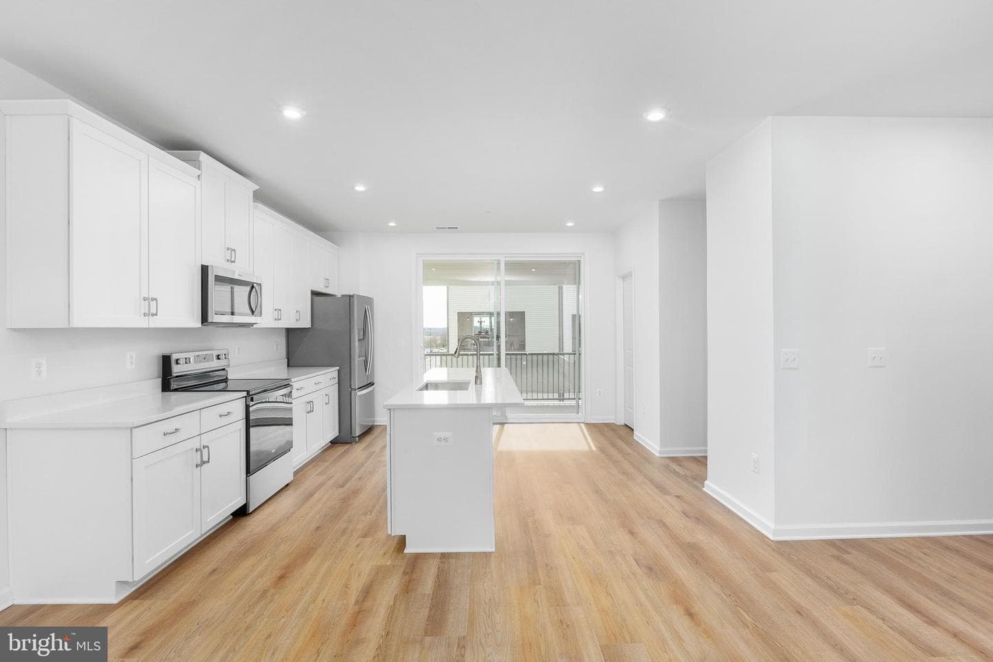 2550 Neabsco Common Place photo 12