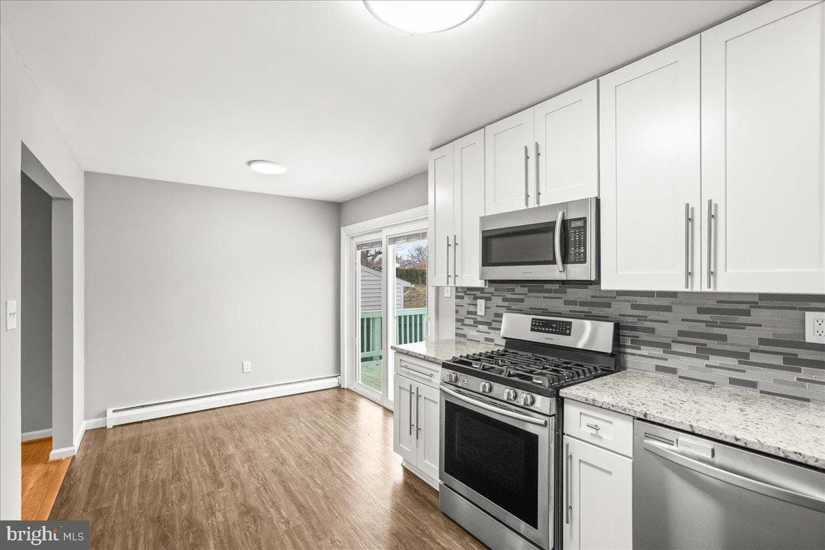 14709 Anderson Street photo 12
