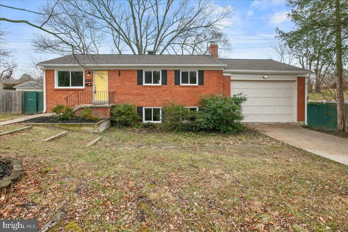 14709 Anderson Street photo 2