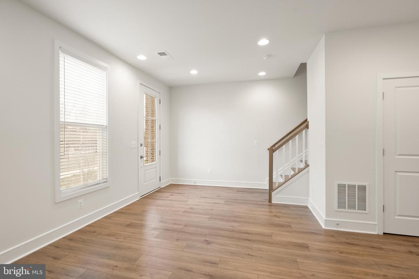 14532 Alsace Lane photo 4