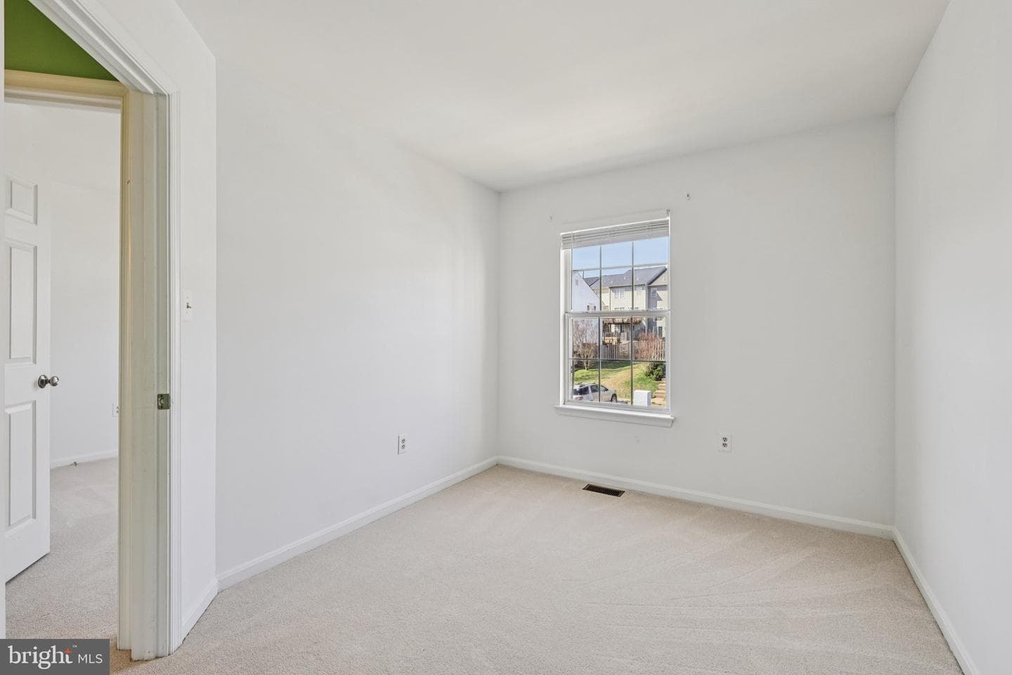 15729 Lansdale Place photo 28