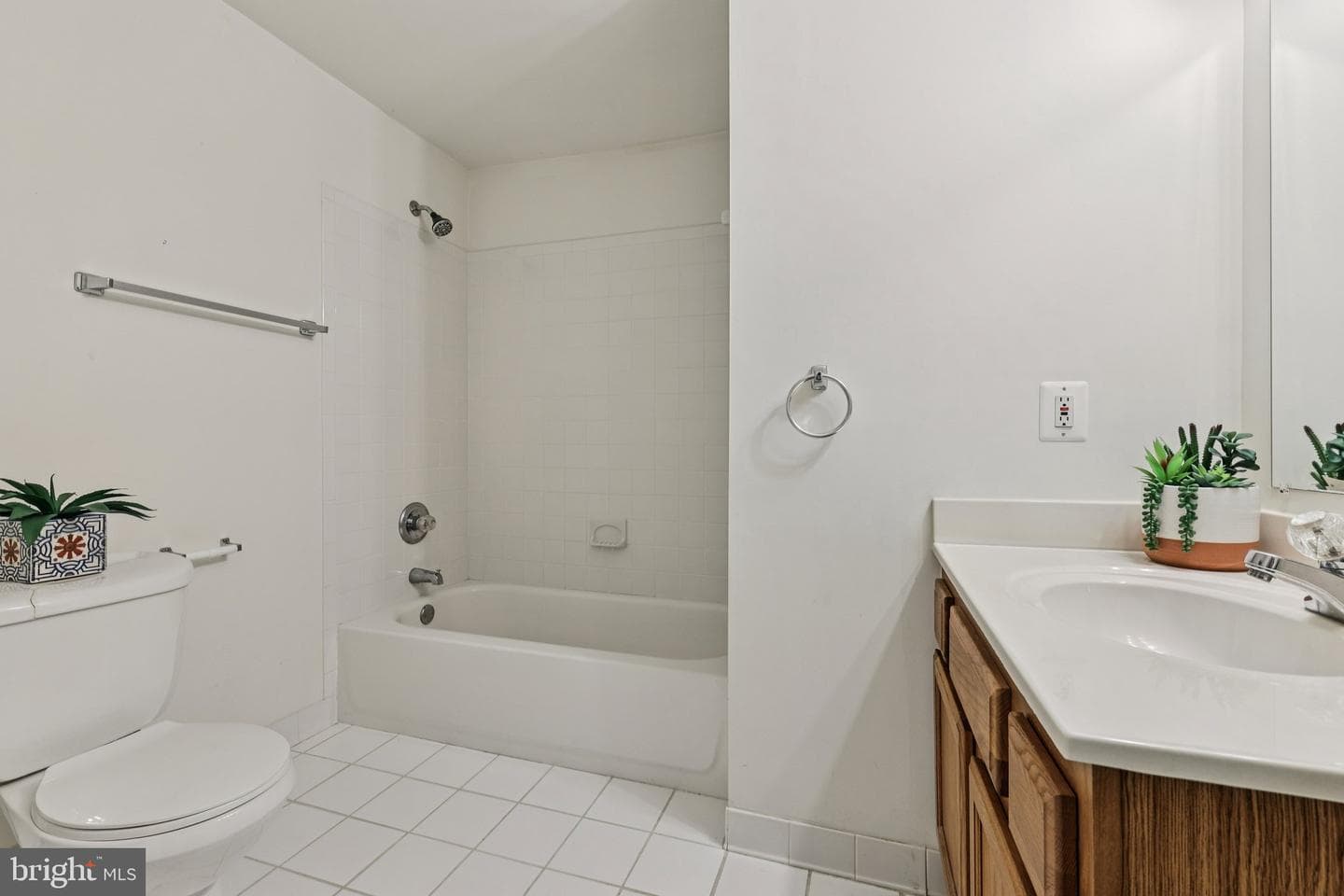 15729 Lansdale Place photo 36