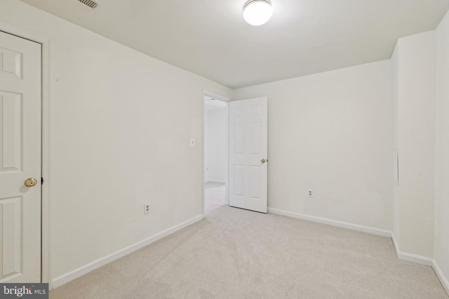 15729 Lansdale Place photo 37