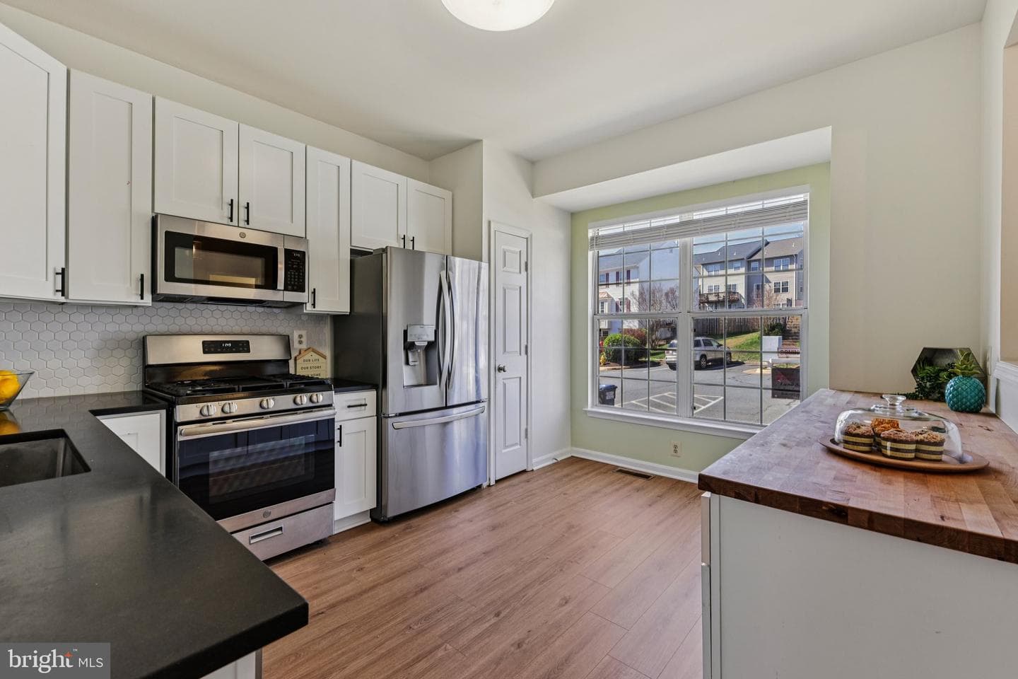 15729 Lansdale Place photo 4