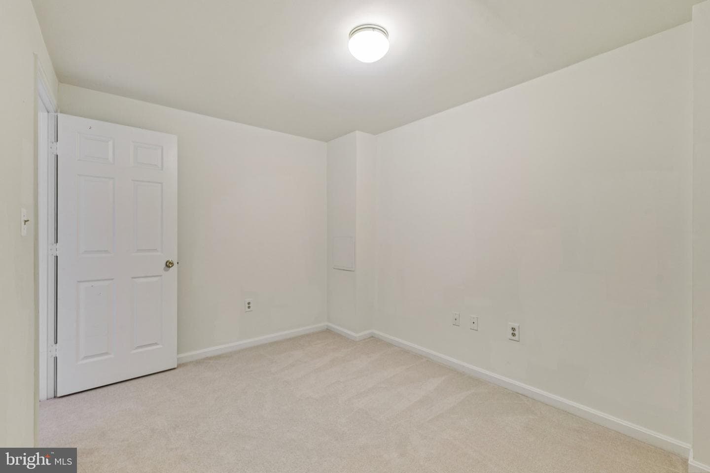 15729 Lansdale Place photo 40