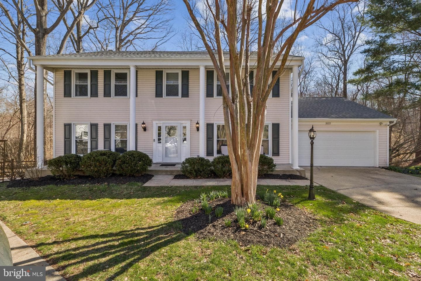3122 Ironhorse Drive photo 2