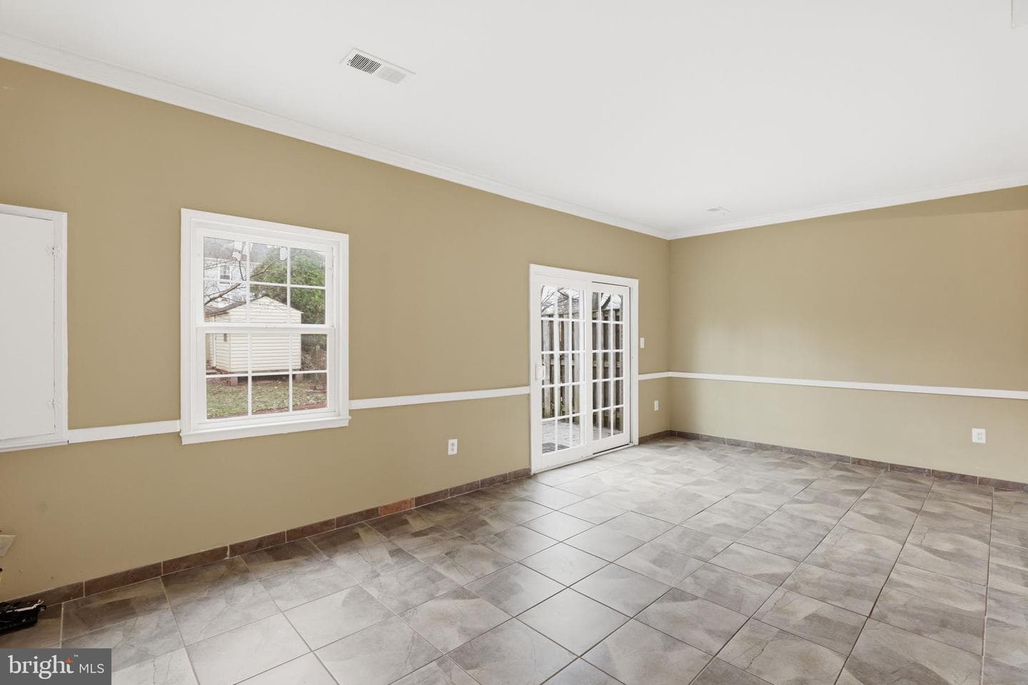 10107 Henry Court photo 10