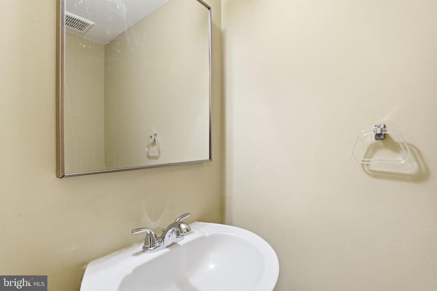 10107 Henry Court photo 13