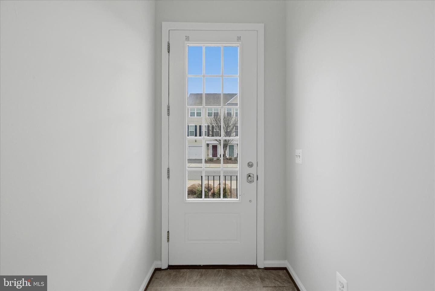 8206 Heritage Crossing Court photo 5