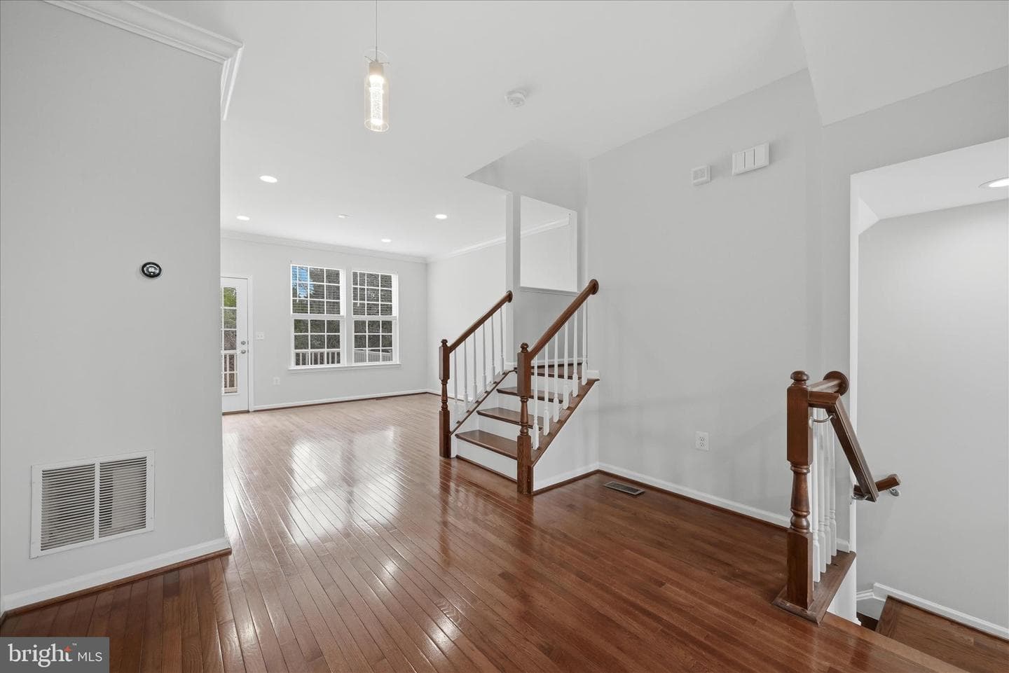 8206 Heritage Crossing Court photo 9
