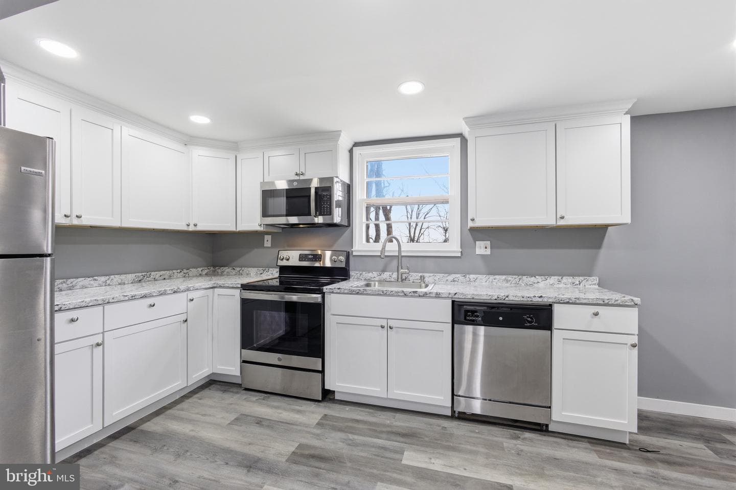 14211 Randall Drive photo 5