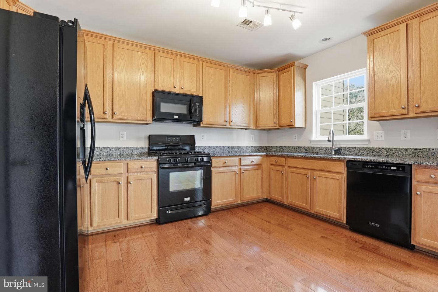 9814 Cheshire Ridge Circle photo 12