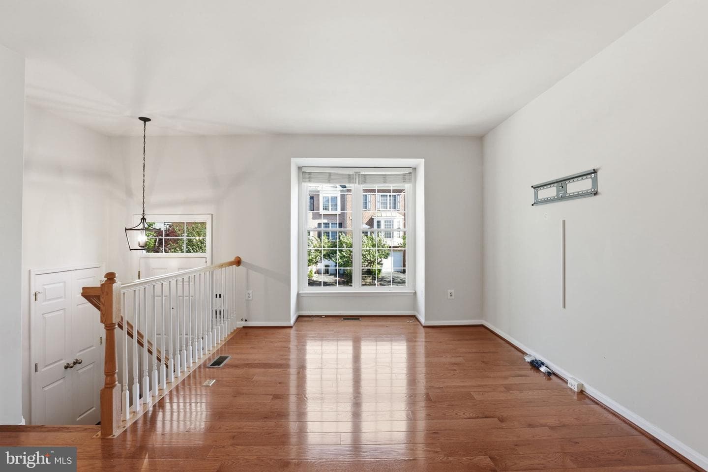 9814 Cheshire Ridge Circle photo 3