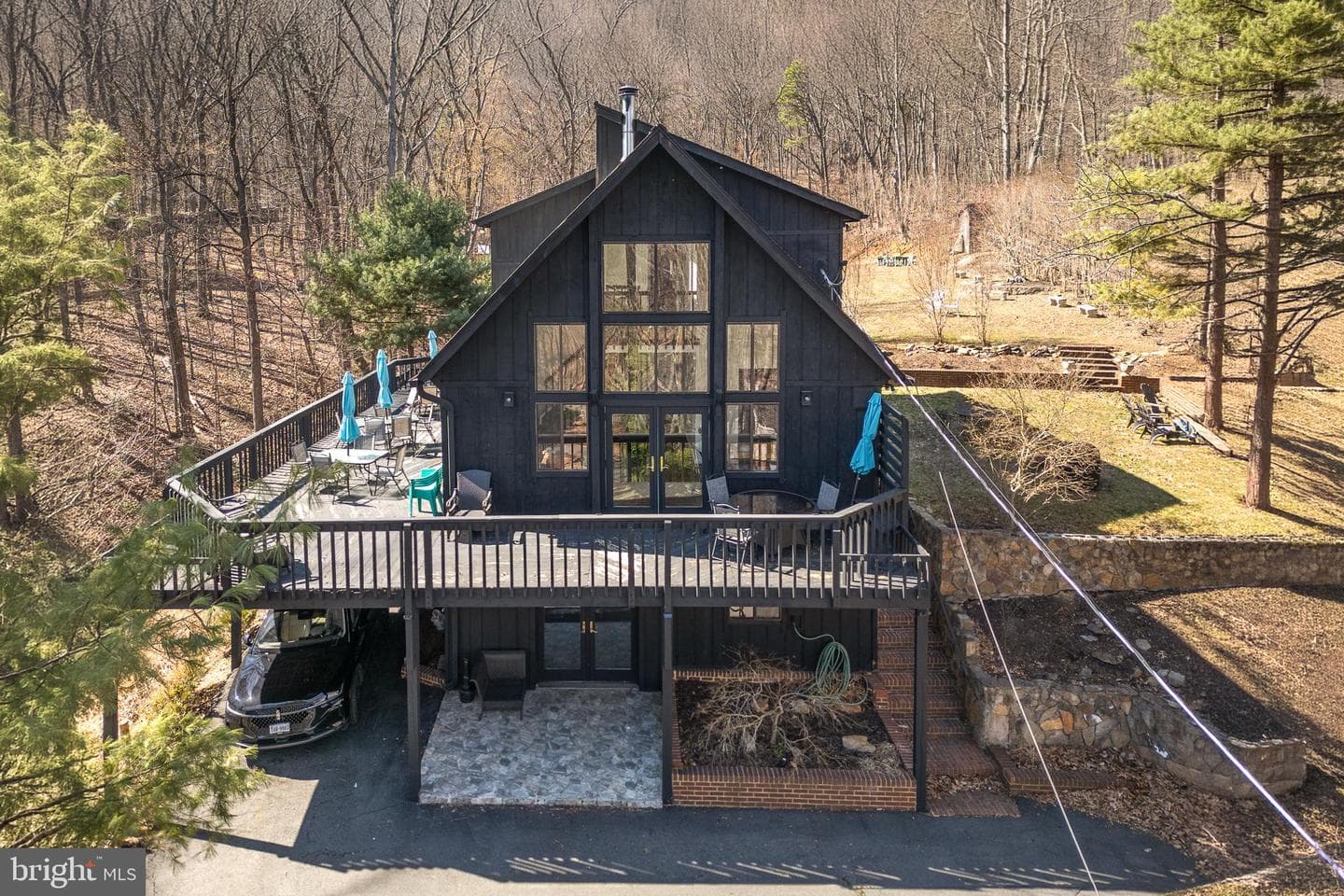 1616 Mountain Road