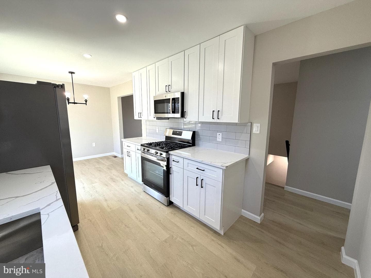 7405 Albemarle Drive photo 10