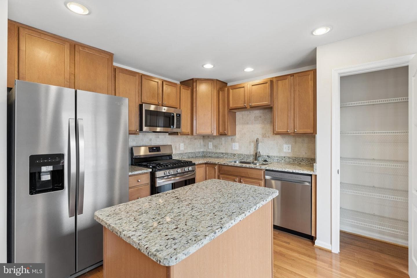 2918 Truffle Oak Place photo 6