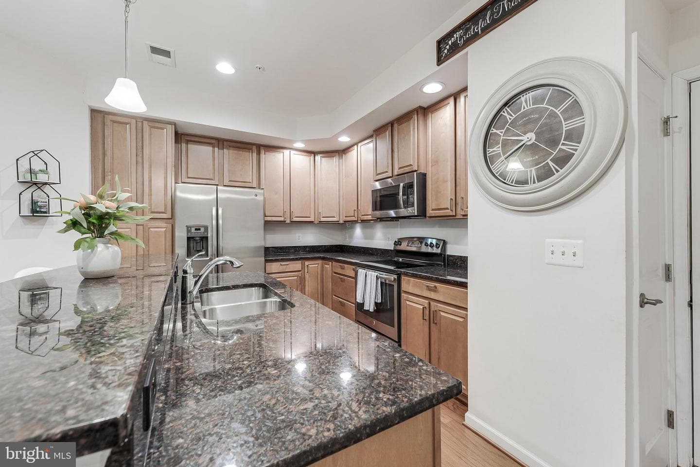 6908 Kona Drive photo 14