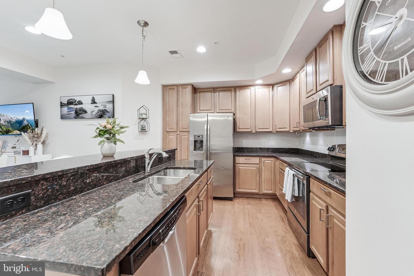 6908 Kona Drive photo 16