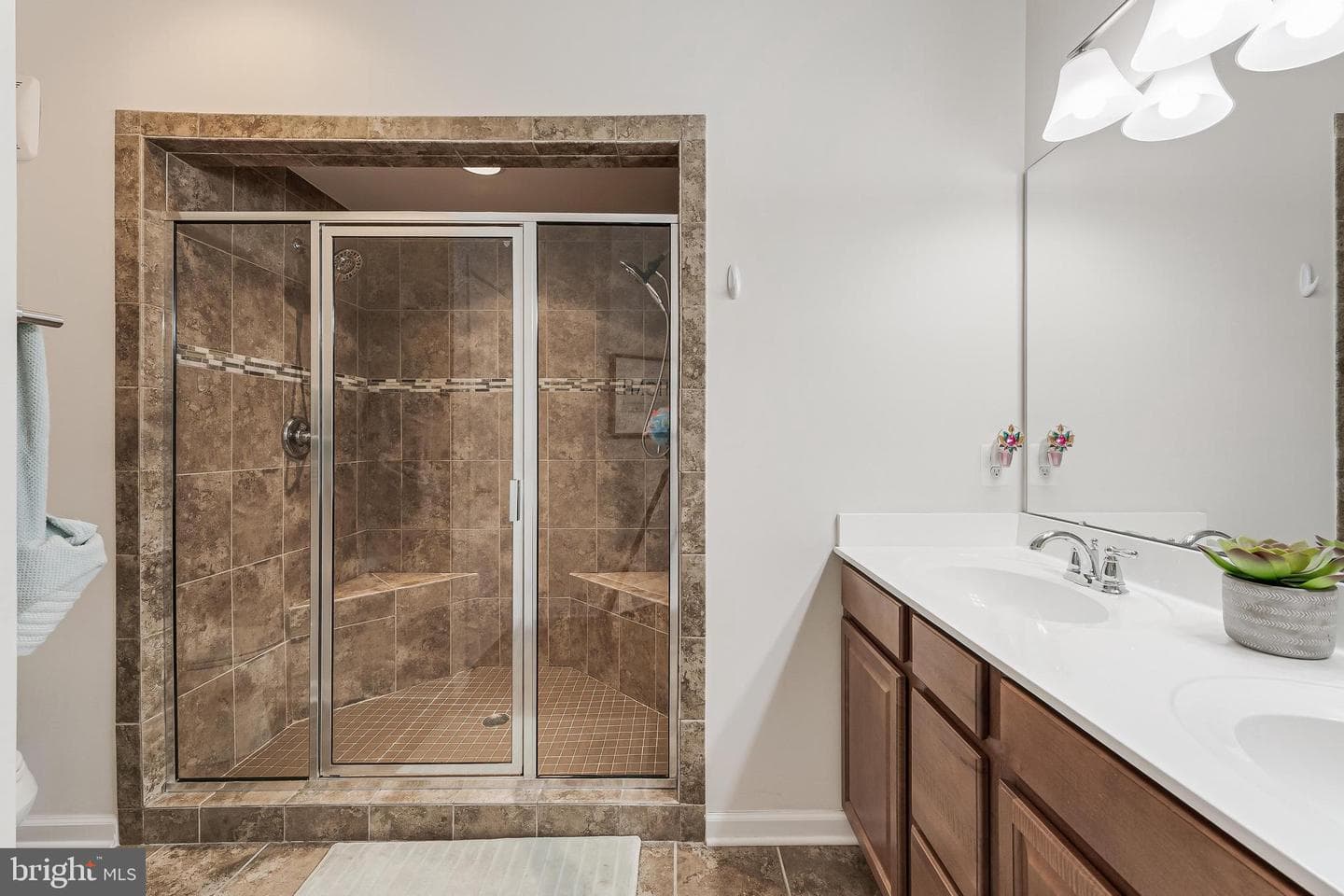 6908 Kona Drive photo 35