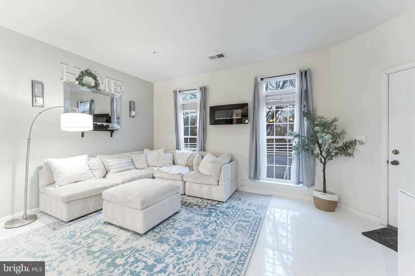 6908 Kona Drive photo 6