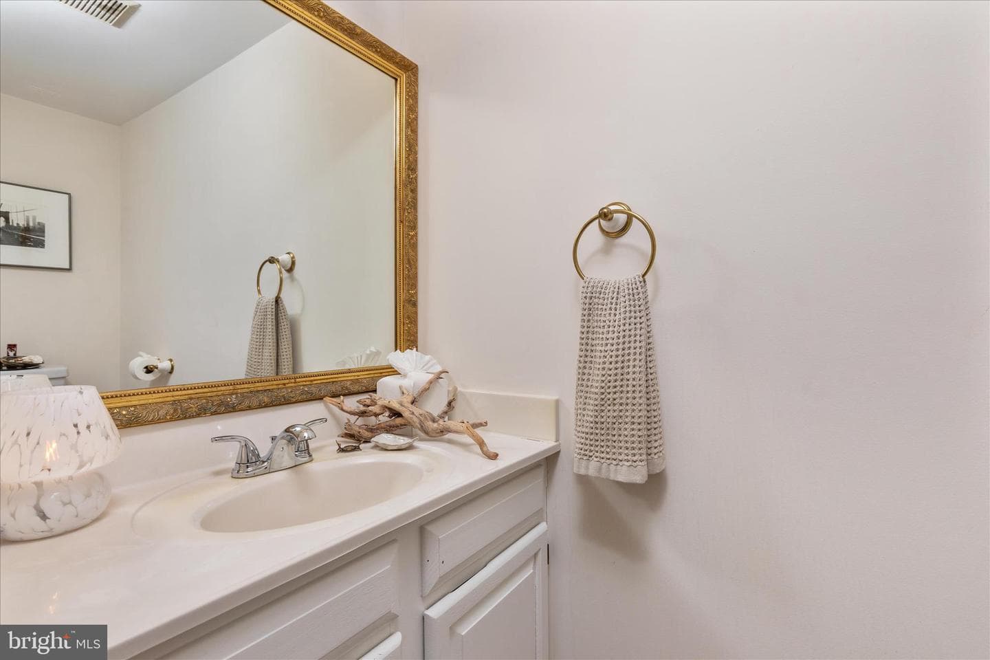 124 E Colonial Drive photo 14