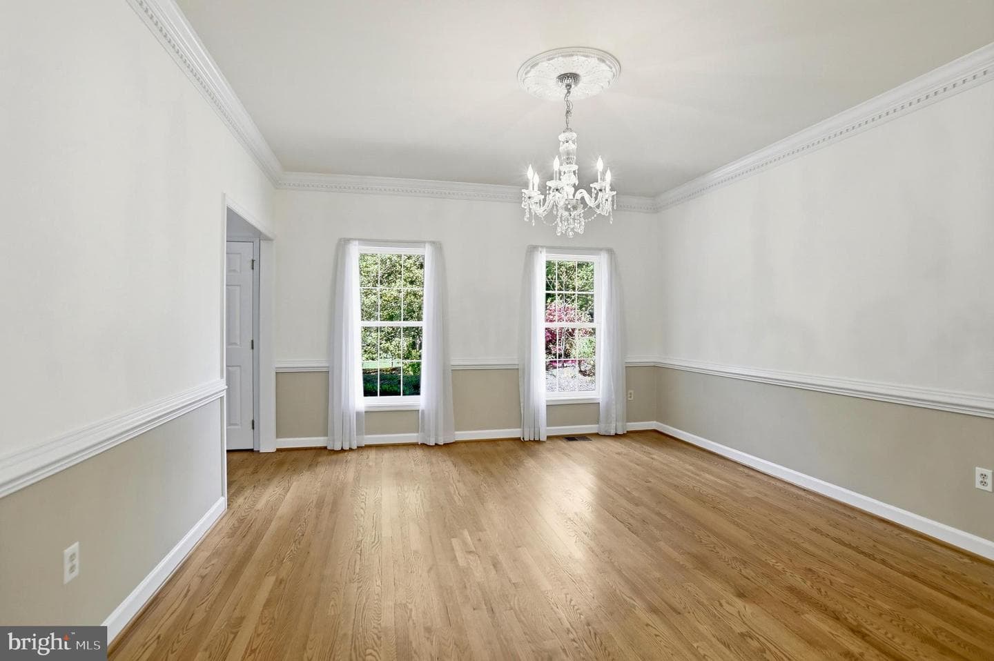 7008 Trappers Court photo 14