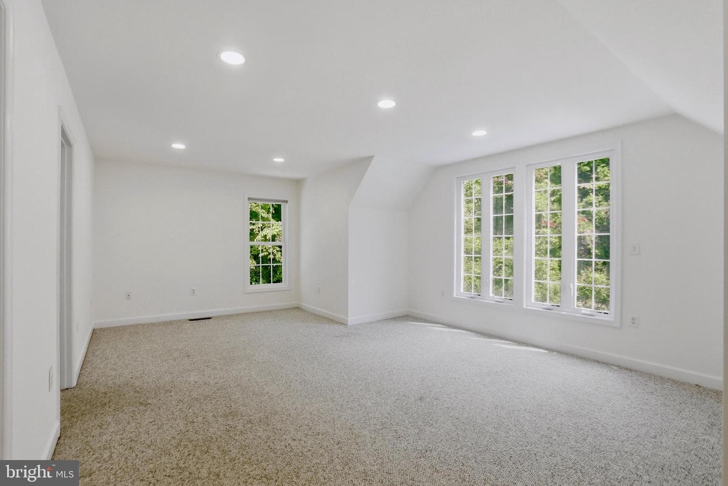 7008 Trappers Court photo 35
