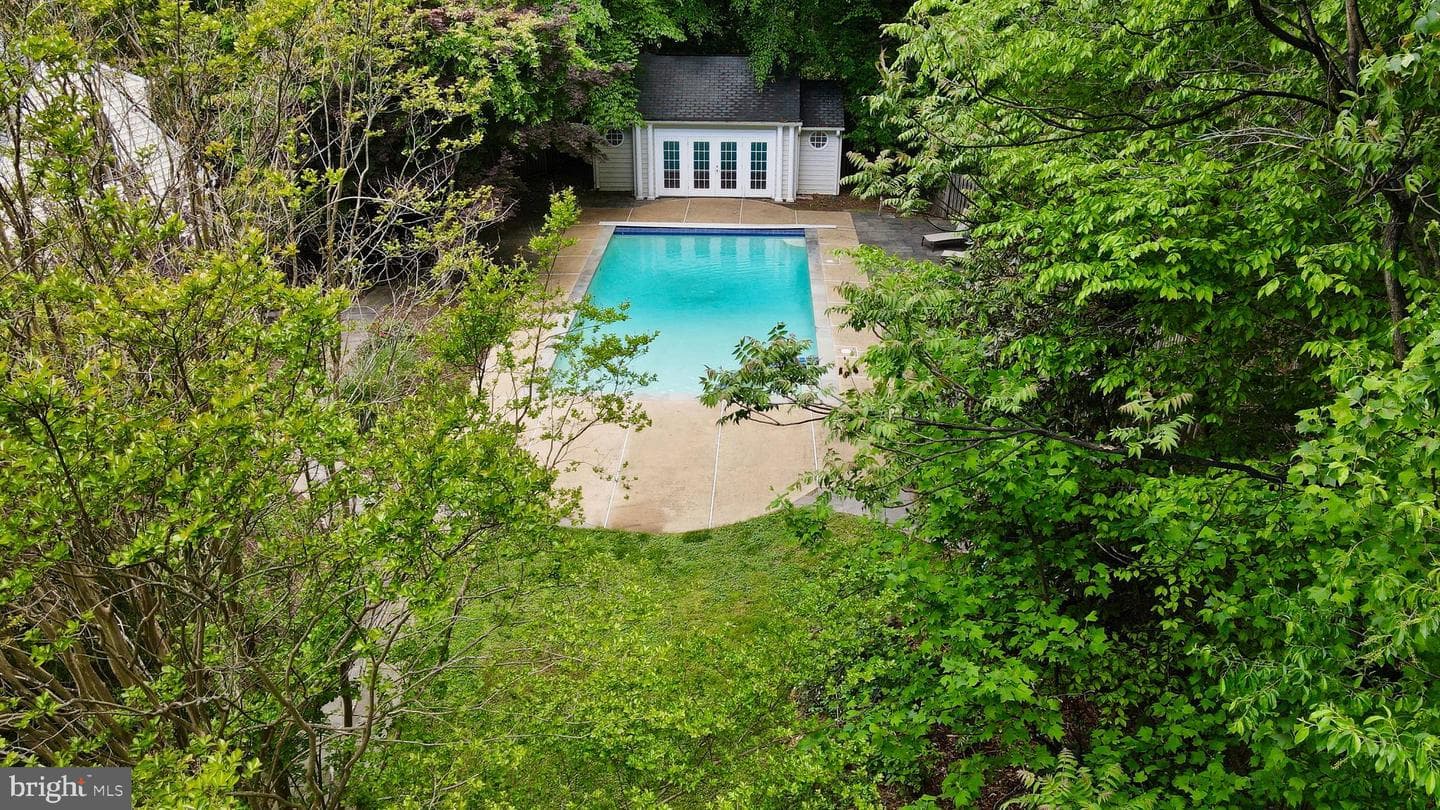 7008 Trappers Court photo 57