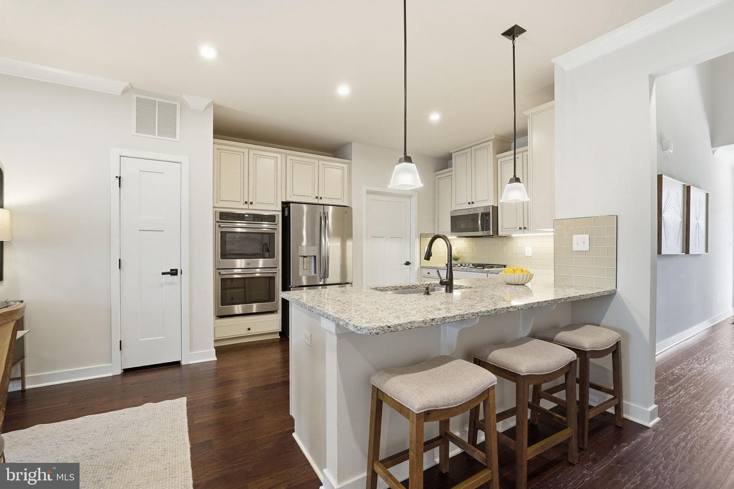2252 Red Pine Loop photo 7