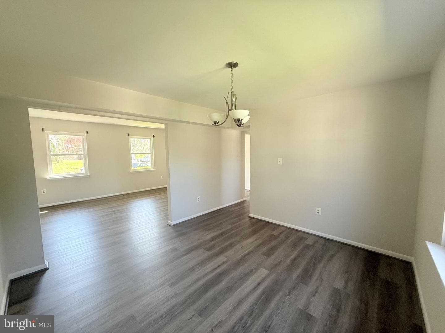 6012 Phillipp Court photo 5