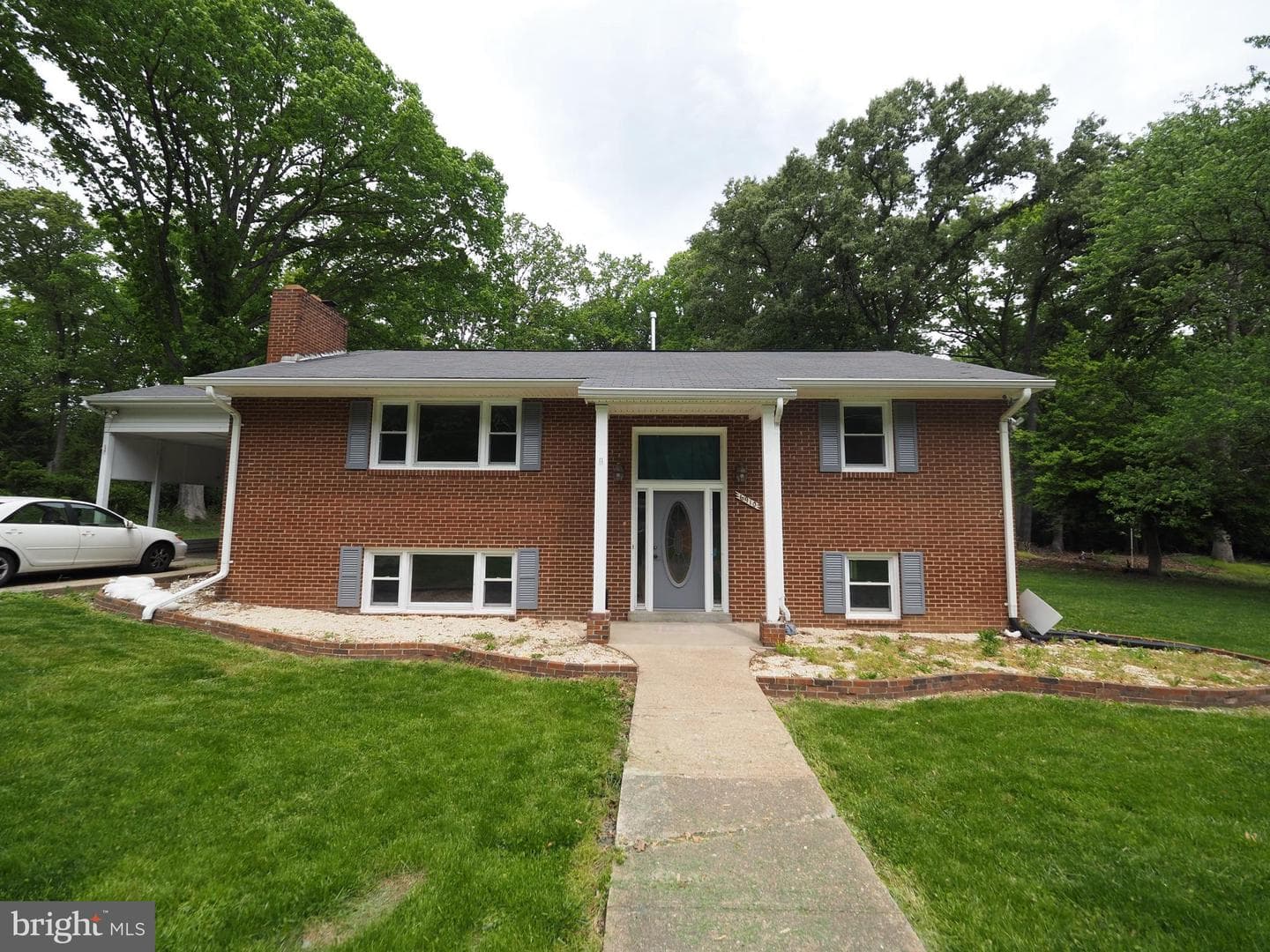6910 Token Valley Road, Manassas