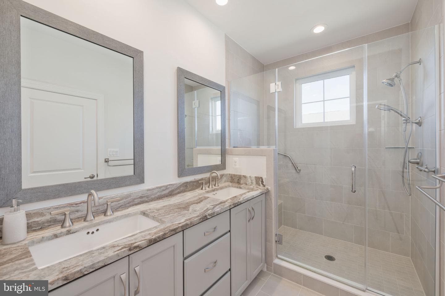 620 Angelfish Way photo 32