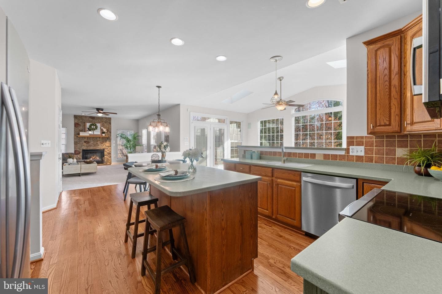 12288 Grimsby Lane photo 23