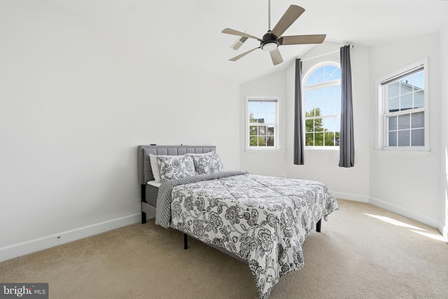 13940 Greendale Drive photo 34