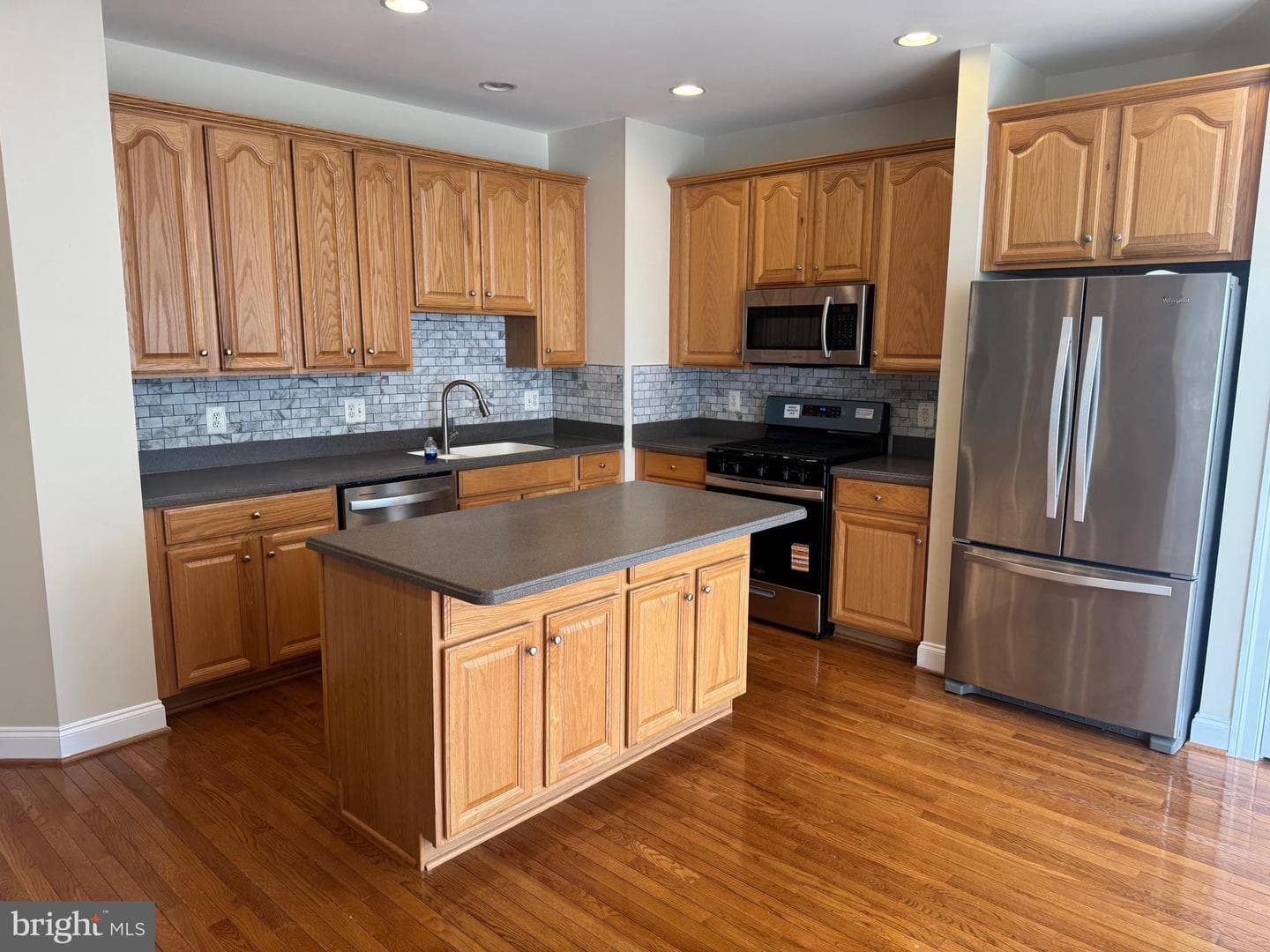 6920 Stanwick Square photo 9